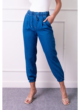 Calça jogger jeans com amarração na cintura