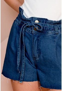 Shorts clochard jeans cintura alta e cinto faixa